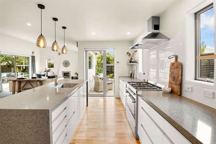 8 Springwater Avenue Northwood_12