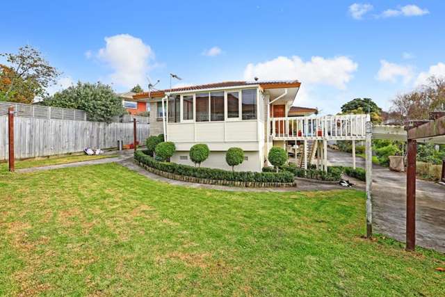 2/21 Glenmore Road Sunnyhills_1