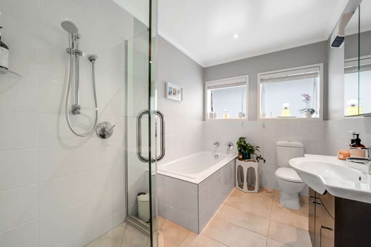 11 Holly Way Sunnyhills_18