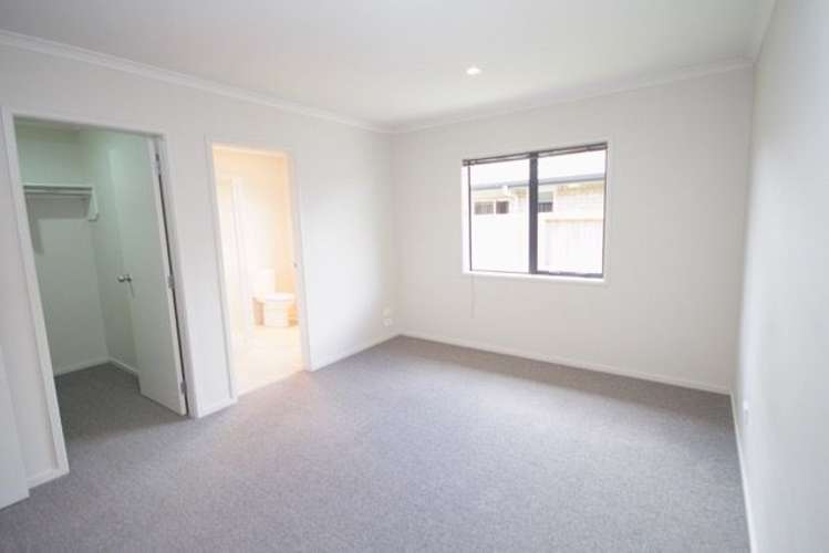 16 Tulip Drive Cambridge_19