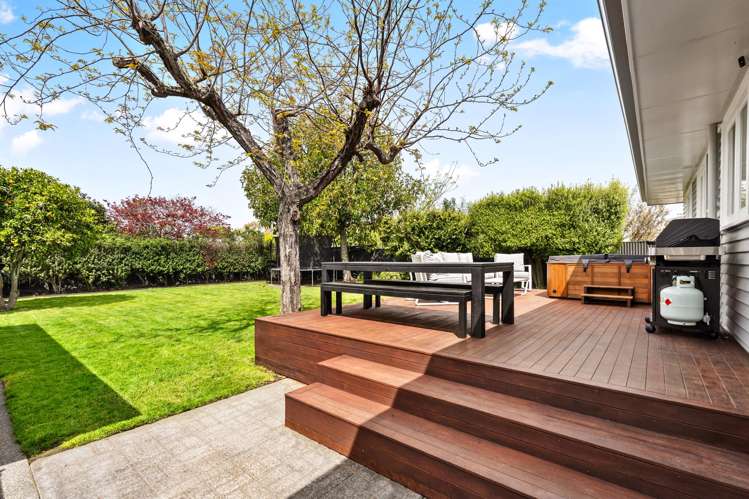 111 Nottingley Road Frimley_12