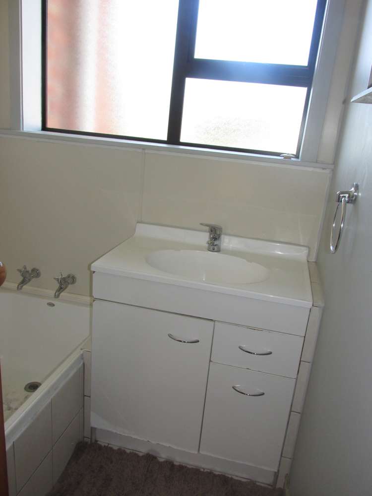 9 Plaskett Street Reefton_15