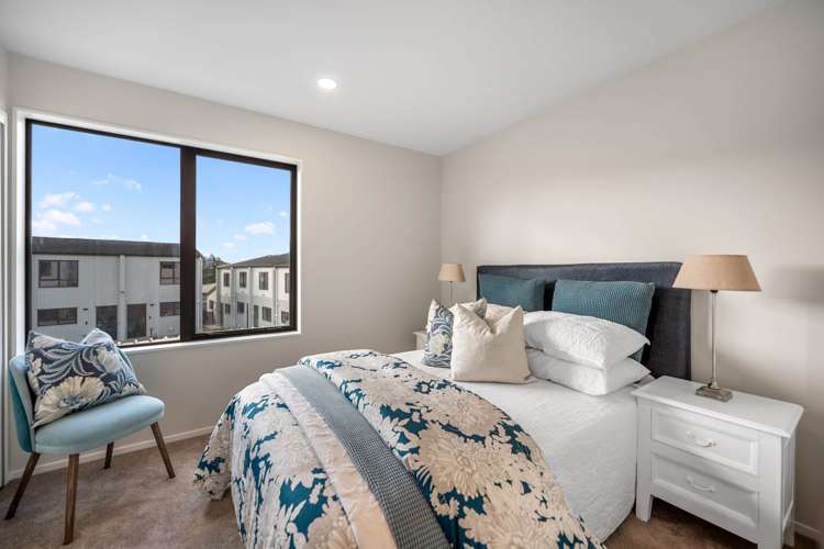 19/929-933 East Coast Road Torbay_10