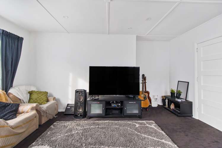 17 Bouverie Street Waimataitai_5