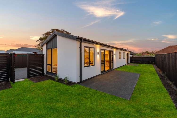 2/10 Farquhars Road Redwood_13