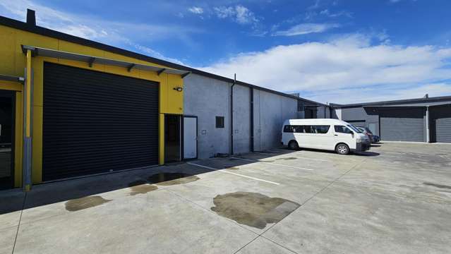 1 and 2/11-13 Wakefield Street Onekawa_1