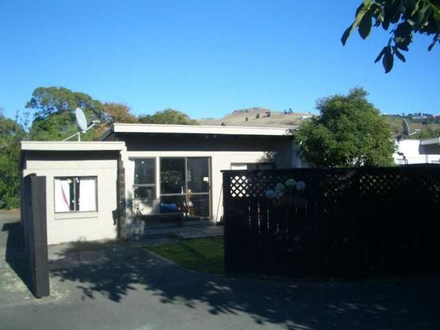 3/3 Head Street Sumner_2