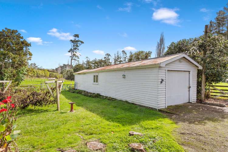 1102 Peak Road Waikoukou Valley_20