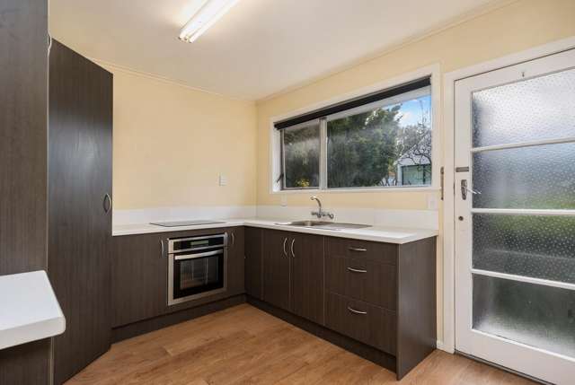 1/8a Allendale Road Mount Albert_4