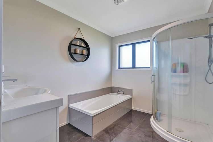 4 Larlin Drive Hawera_16