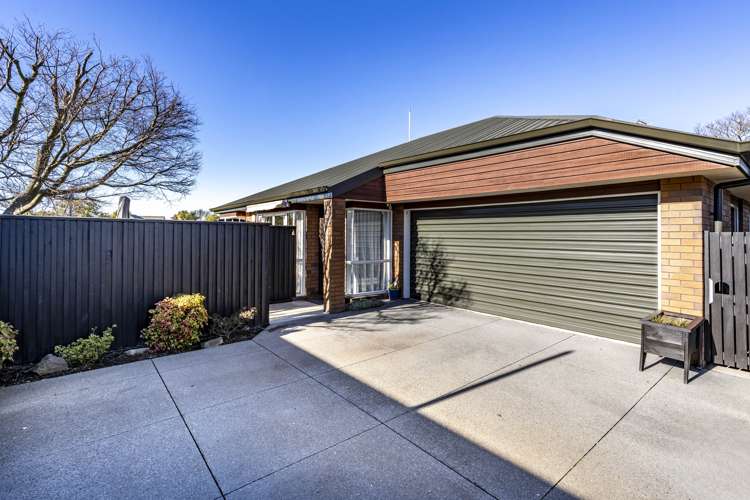 2/12 Giles Place Shirley_13