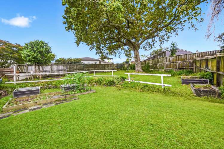 15 Wylie Avenue Sunnynook_17