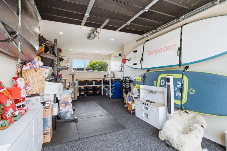 2/15 Kotare Street Hilltop_31