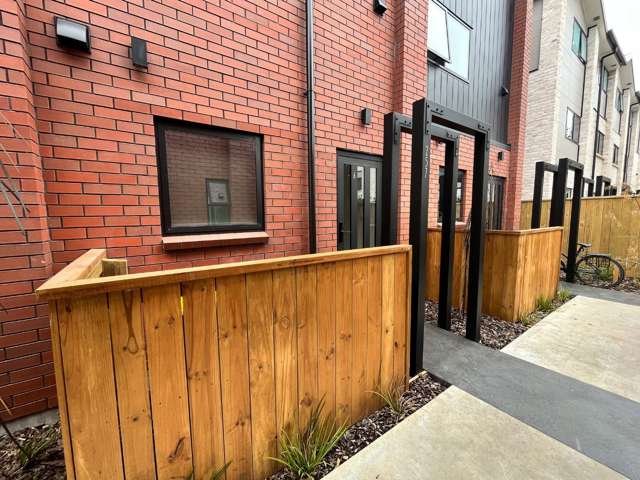 2 bed, 2 bath in Christchurch CBD!