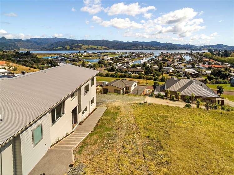42 Panorama Parade Pauanui_17
