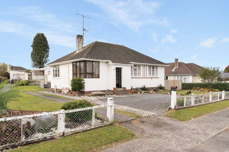 29 Twentythird Avenue Gate Pa_16