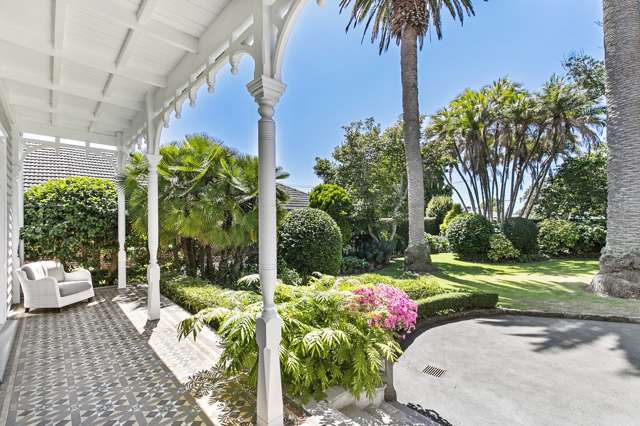 39 Lloyd Avenue Mount Albert_1