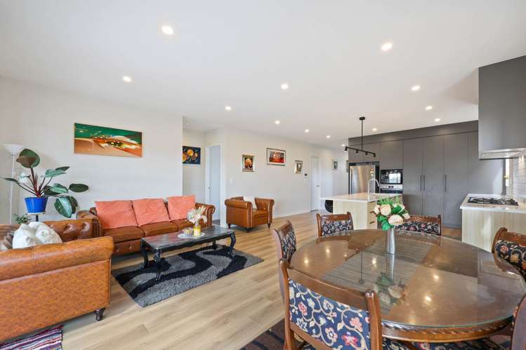 12 Korowhiti Road Clarks Beach_23