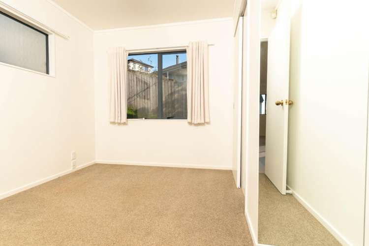 2/59 Santiago Cres 2361_3