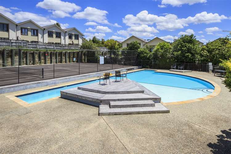 10/11 The Avenue Albany_20