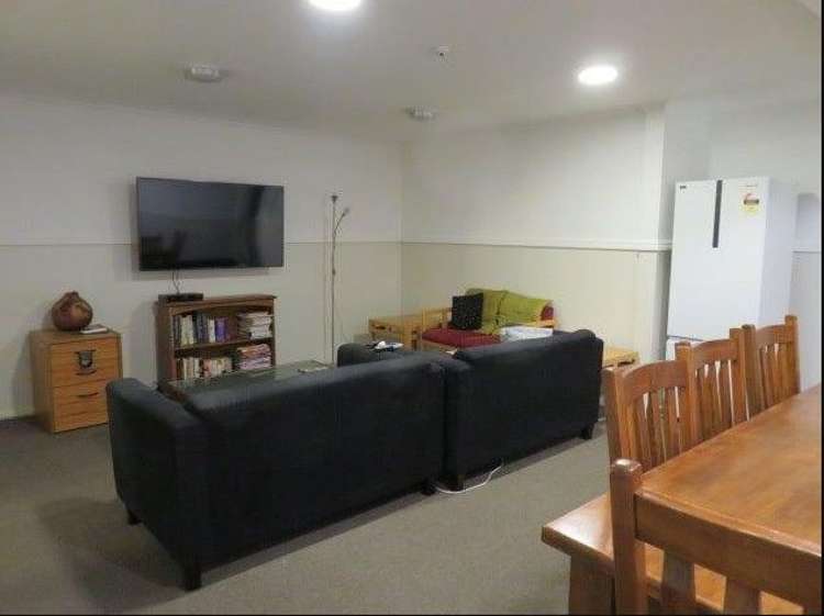 147 Dowse Drive 1306_9