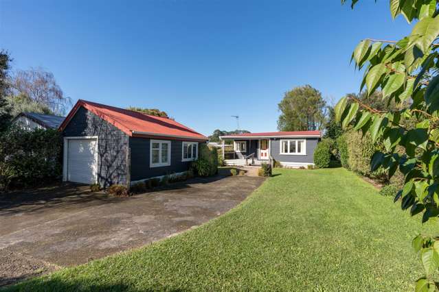 17a Saxbys Road Glenview_1