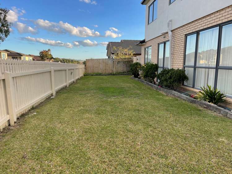 1 Askerne Drive Flat Bush_14