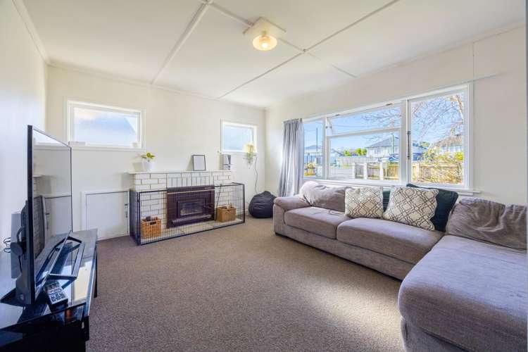 68 Racecourse Road_5