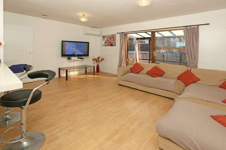 2/3204 Great North Road New Lynn_1