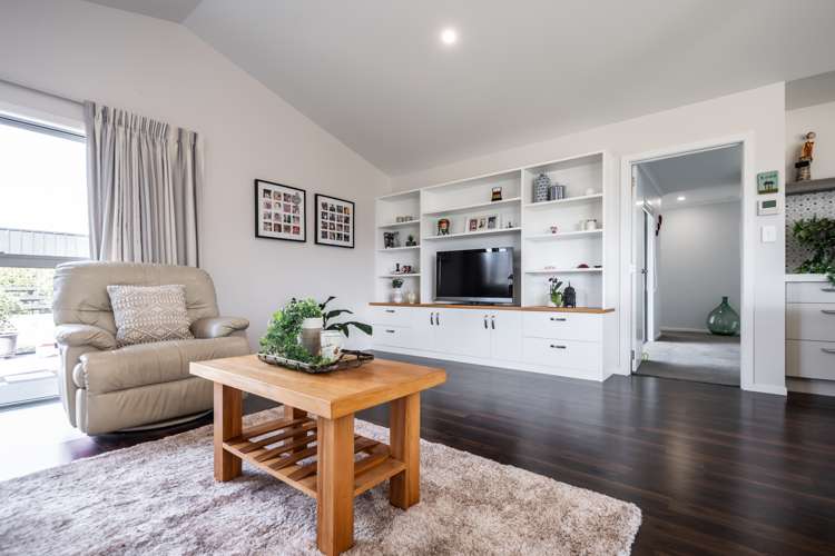 9 Baxter Michael Crescent Cambridge_6