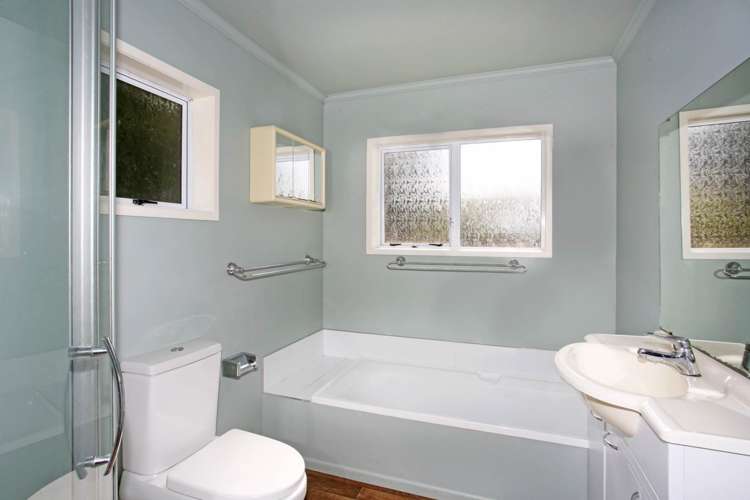 86 Hull Road Waiuku_15