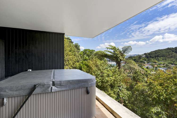 32 Walter Road Lowry Bay_17