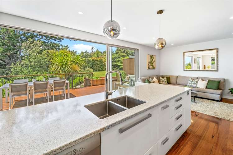 36 Helvetia Drive Browns Bay_9