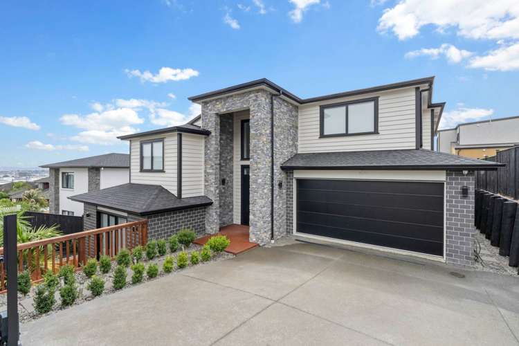 54 Armstrong Farm Drive East Tamaki Heights_1