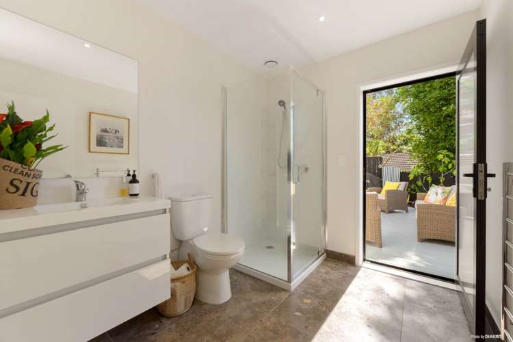 687a East Coast Road Browns Bay_16