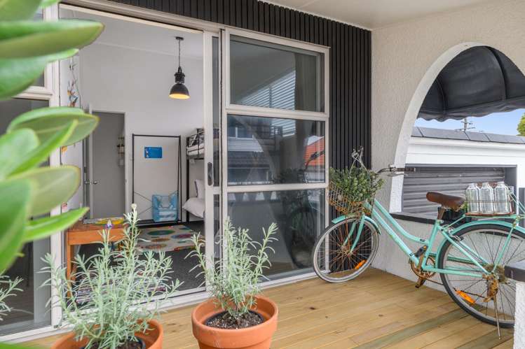 34B Golf Road_4