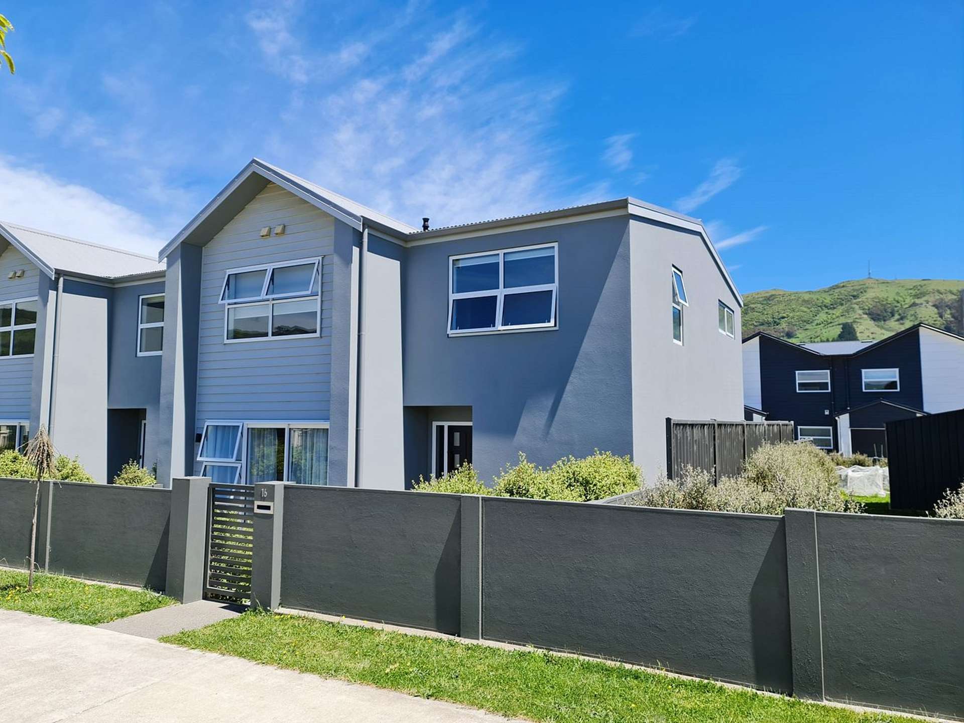 16 Bluff Road Porirua_0