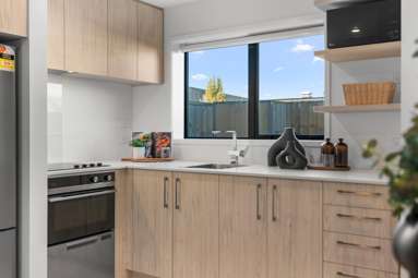 2/50 Stewart Street_4