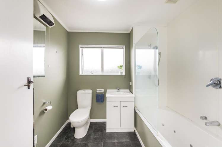 17 Cargill Grove Kelvin Grove_12