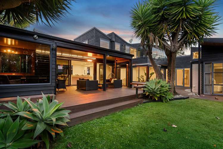 6 Birchwood Grove Greenhithe_22