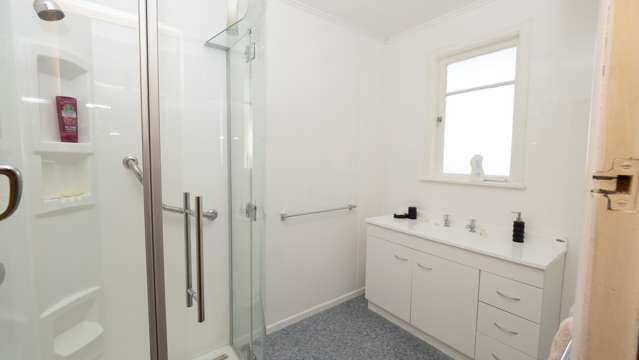 233 South Road Mauriceville_4