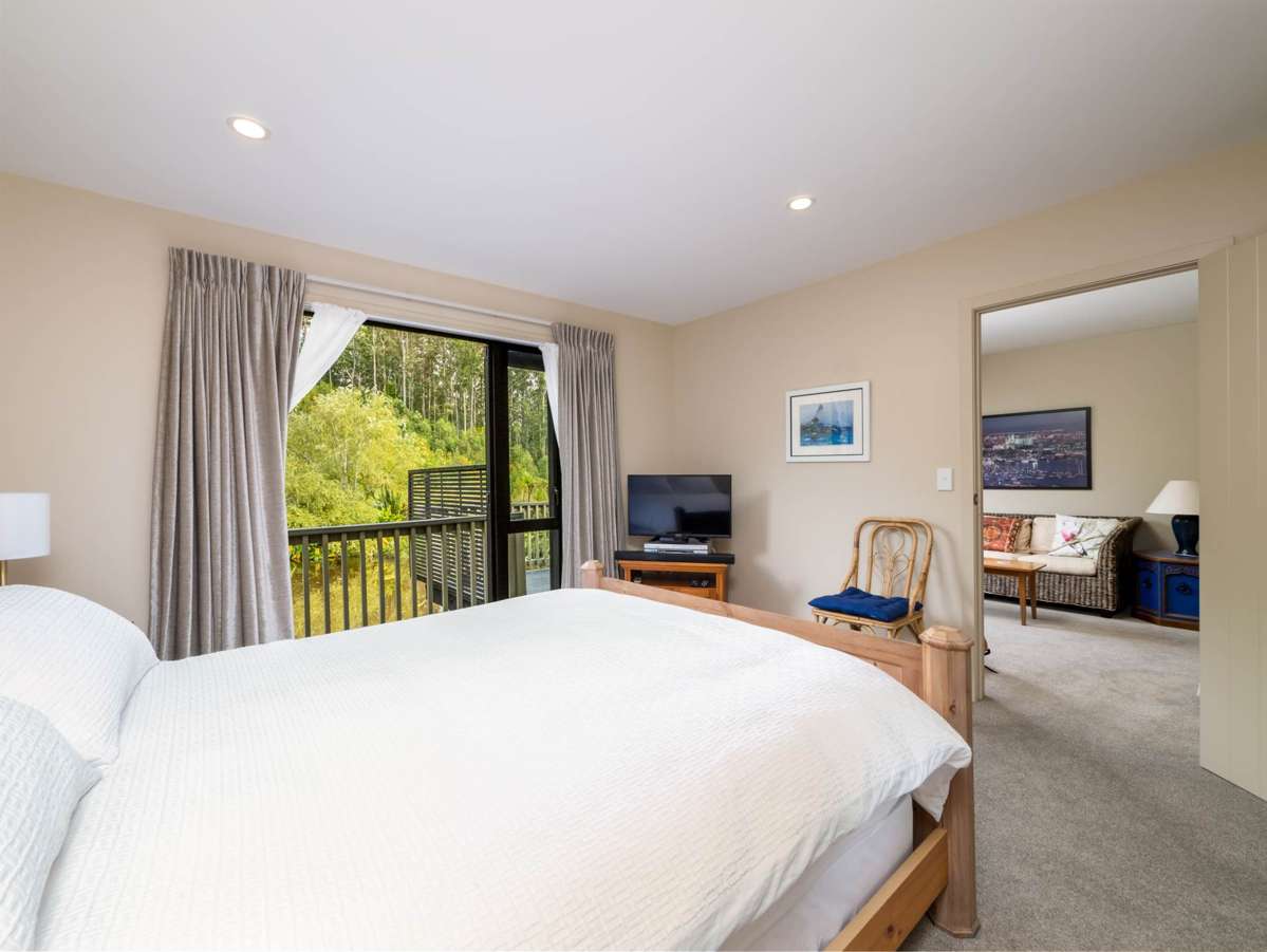 15 Alderton Drive_5
