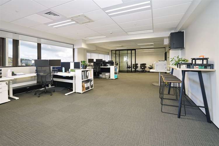 127 Alexandra St (Northern Mezzanine Level) Hamilton Central_2