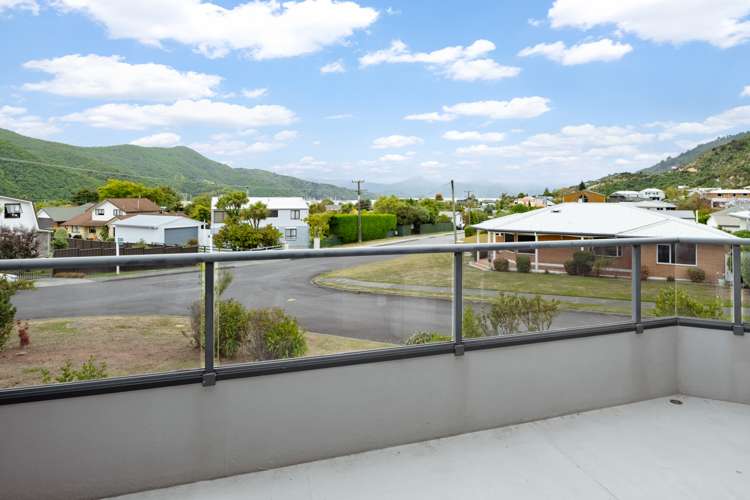 68 Moana View Road Waikawa_21