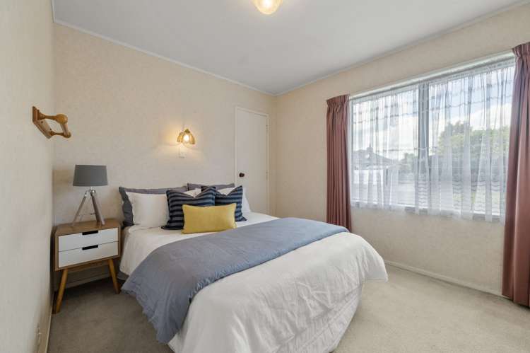 2/13 Cameron Street Papakura_11