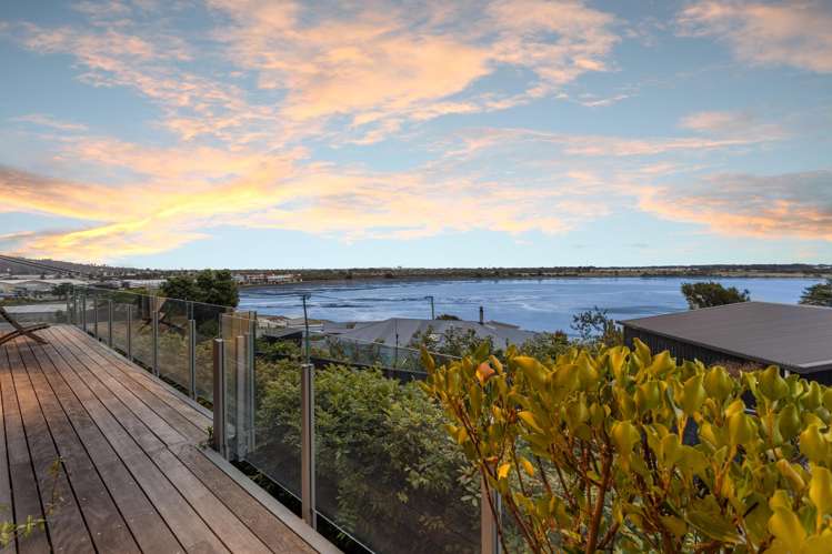 11 Te Awakura Terrace Mount Pleasant_35