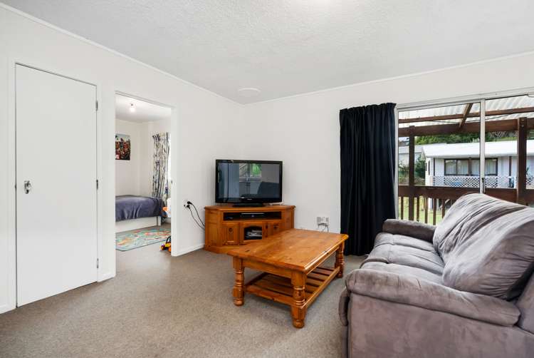 16b Memorial Drive Parahaki_5