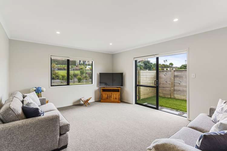 51 Couldrey Crescent Red Beach_13