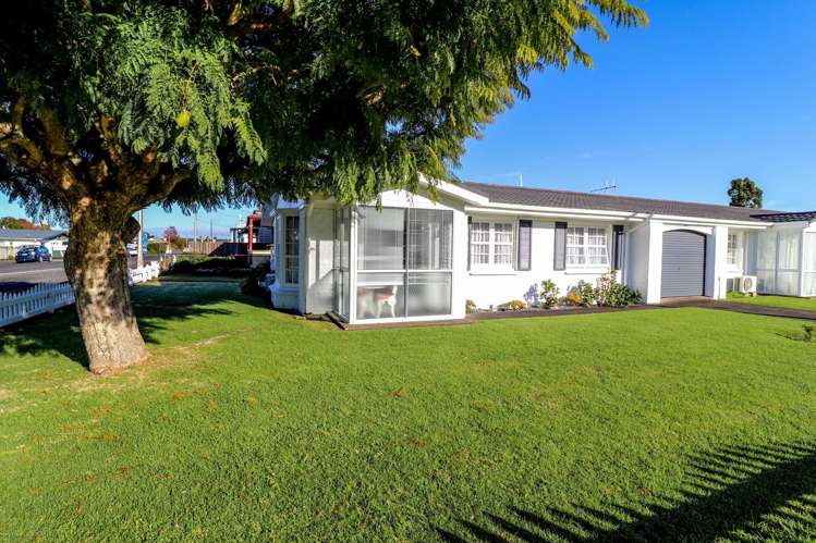 301 Mackay Street_0