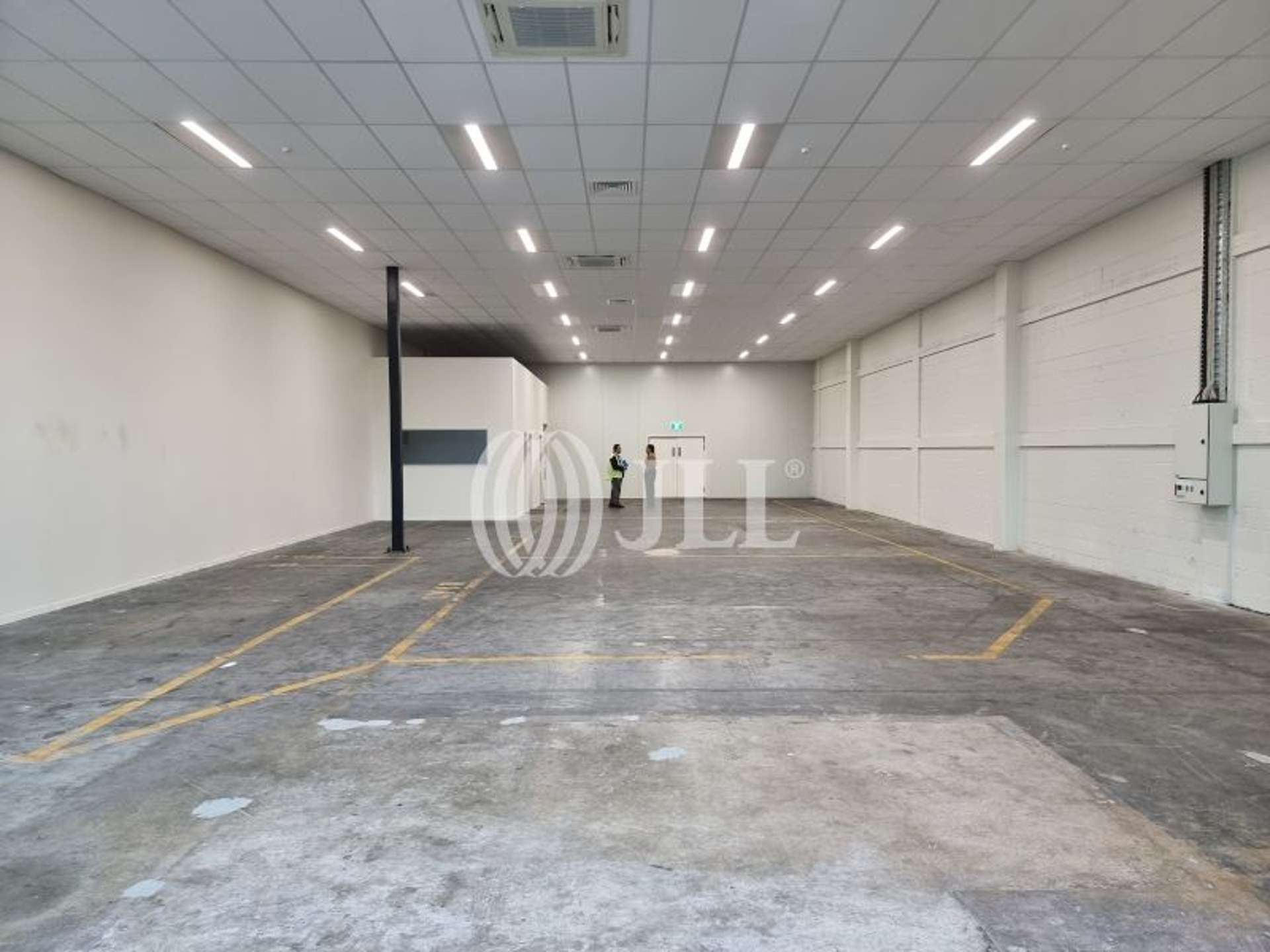 Part Ground Level/107 Harris Road East Tamaki_0